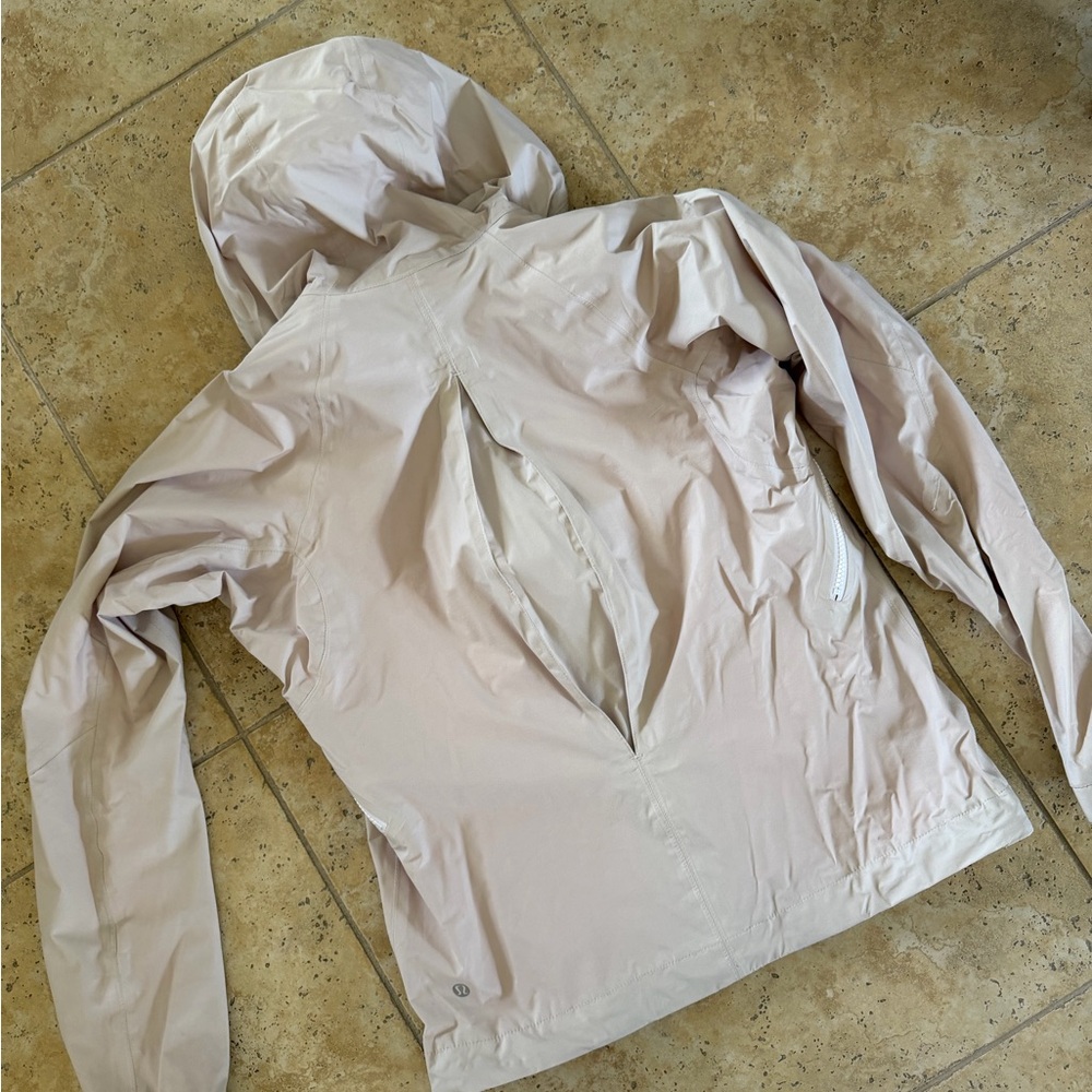 Lululemon Athletica Rain or Shine Rain Jacket - Picture 4 of 9